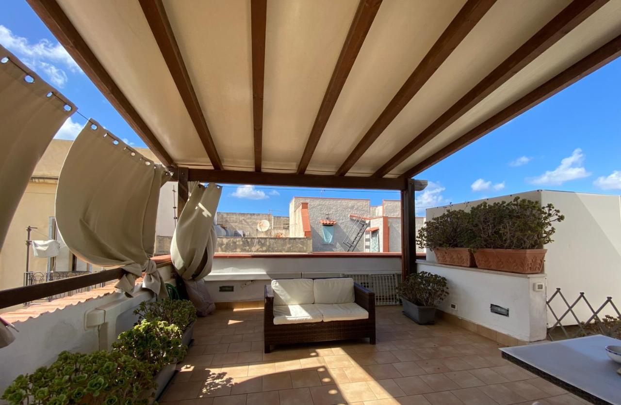Ferienwohnung Mansarda Con Terrazzo Trapani Exterior foto