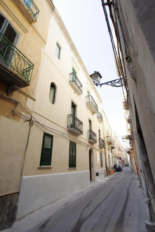 Ferienwohnung Mansarda Con Terrazzo Trapani Zimmer foto