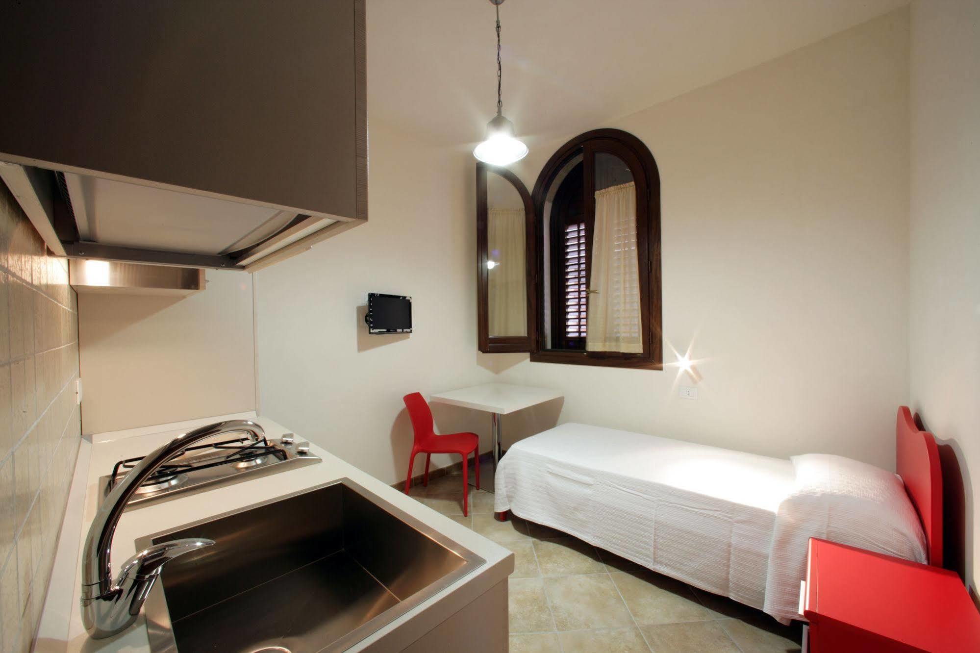Ferienwohnung Mansarda Con Terrazzo Trapani Exterior foto